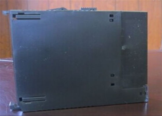 GE FANUC IC693CHS398 SERIE 90-30 PROGRAMMABLE LOGIC CONTROLLER (PLC)