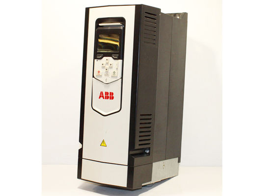 ACS880-01-03A3-3 3ABD00035959-D ACS880 Eén aandrijving 1.1KW 3.3A