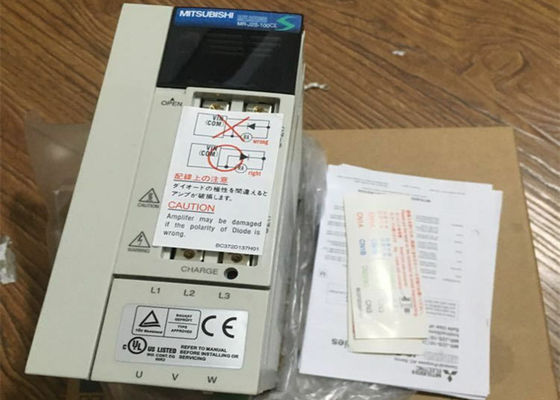MITSUBISHI Elektrische driefasige servoversterker MR-J2S-100CL 1KW 200-230VAC Industrial Drive