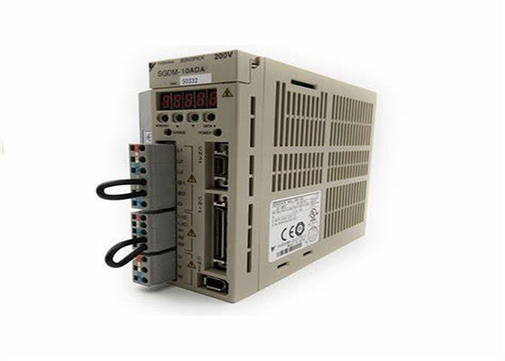 SGD-01BP Gloednieuwe Yaskawa-servoaandrijvingen, maximaal vermogen van 115 W