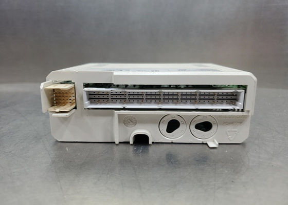 ABB DI820 3BSE008512R1 Digitale IO-module voor EMC-immuniteit en naleving van emissies