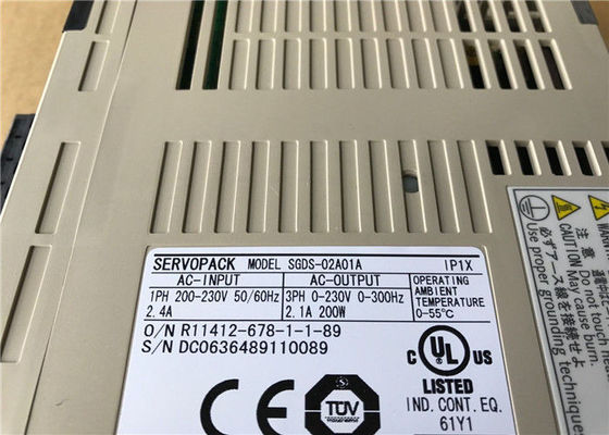 Yaskawa SGDS-04A15A Servo Versterker 1 Fase - 4.7A 200V 400W 0.54HP