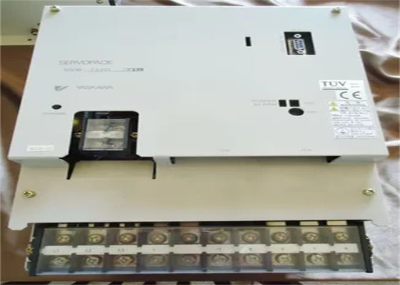 230V Yaskawa SGDB-75AD AC Servo Versterker nieuw in originele doos