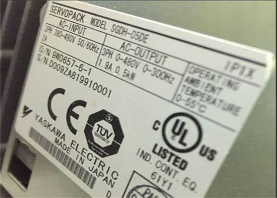 Yaskawa SGDH-05DE Nieuwe Servo Versterker 400V 0.5kw Nieuw In Originele