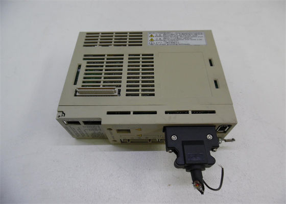 Yaskawa SGDG-01GT Legend Series Nieuwe Servo Versterker 0.1kw 253V