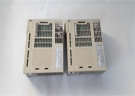 Yaskawa SGDG-01GT Legend Series Nieuwe Servo Versterker 0.1kw 253V