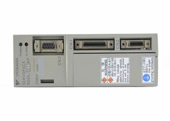 Yaskawa SGDL-01AP Nieuwe industriële servo aandrijvers 200-230V in doos