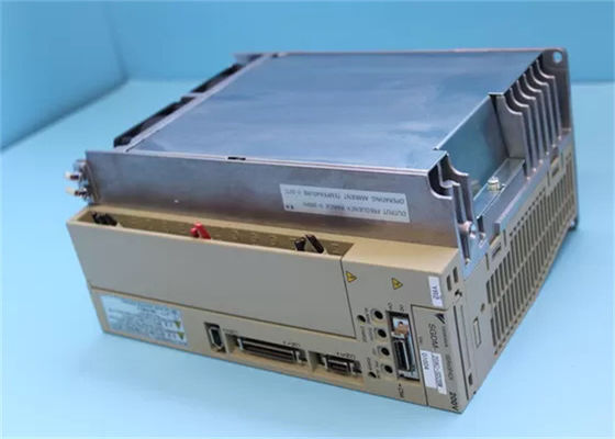 Yaskawa SGDM-20AC-SD2BM Nieuwe AC Servo Versterker In Originele Doos