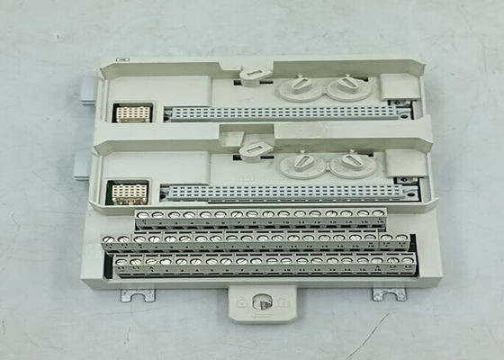 ABB TU843 3BSE021443R1 Verticale DIN-railmontage van de module-terminatie-eenheid