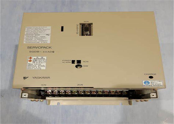 Yaskawa Nieuwe AC Servo Versterker SGDB-44ADG 230V 3 Fase In Box