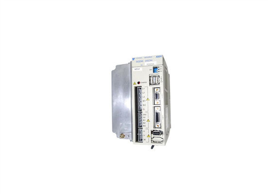 Brandnieuwe Yaskawa SGDM-05DN AC Servo Versterker gemaakt in Japan