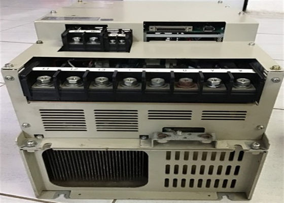 Yaskawa SGDM-1AADA-A AC Servo Drives gloednieuw in originele doos