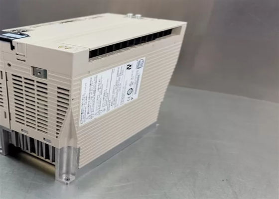 Merk Yaskawa SGDV-200A25A AC Servo Versterker 3 Fase Originele