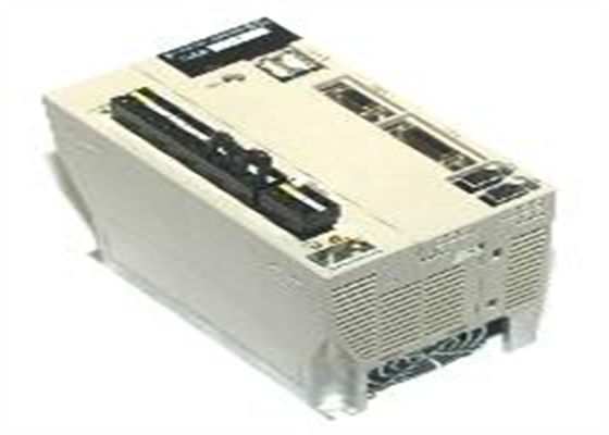 Yaskawa SGDS-50A15A AC Servo Versterker 200V Spanning Brand New