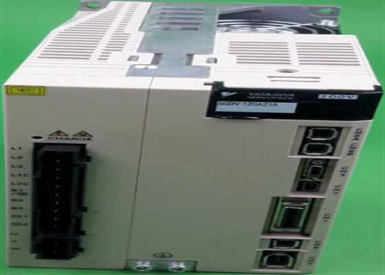 Brandnieuwe Yaskawa SGDV-120A21A AC Servo Versterker Original Box