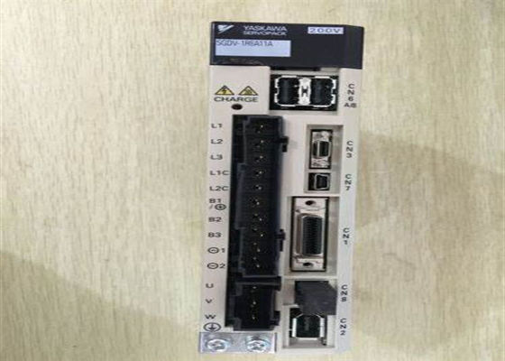 Yaskawa SGDV-1R6A11A AC Servo Versterker 200W Brand New In Box