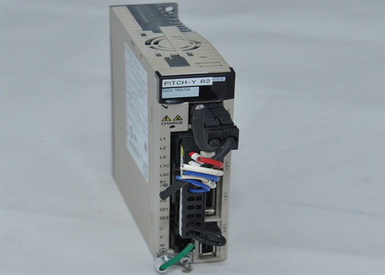 Yaskawa SGDV-1R6A15A AC Servo Versterker 200W Brand New In Box