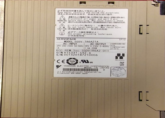 Yaskawa SGDV-1R6A21A 220V AC Servo Versterker 0.2kw Nieuw Originaal
