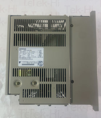 Yaskawa SGDB-44ADG-P 200-230 V wisselstroom Input 3 fase Input/Output 4,4 kW (5,90 pk) Output