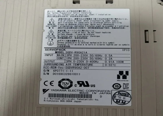 SGDV-R90A21A gloednieuwe 220V AC servoversterker in originele doos