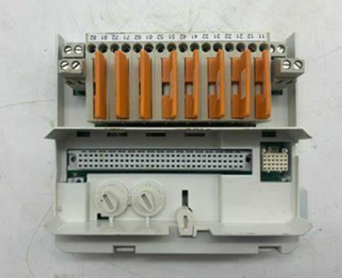 ABB TU836V1 3BSE013237R1 Uitgebreide MTU 250V Fused Module Termination Unit 2x4 gesmolten signalen