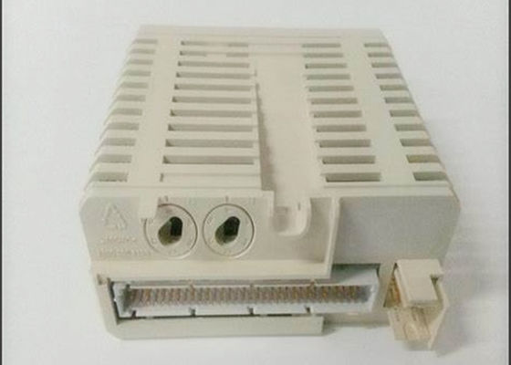 ABB DX 722F Rev. B 3BDH000383R0001 Digitale Input/Output Module Vrijstaande besturingshardware