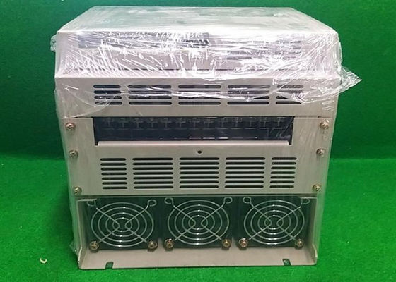 Industriële servo aandrijvingen Yaskawa SGDB-50ADS Brand New Original