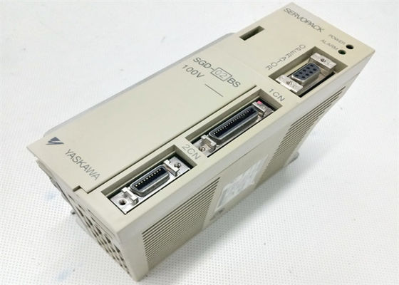 Yaskawa SGD-02BS industriële servodrives gloednieuw in origineel