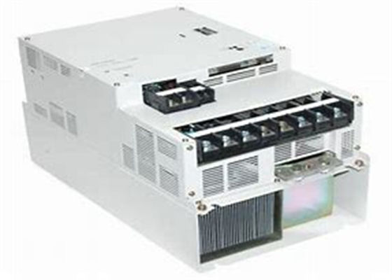 SGDB-1EADG Yaskawa merk servo aandrijvingen nieuw in originele doos 200V