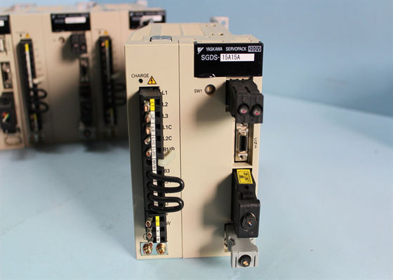 Japan Yaskawa SGDS-15A15A Servo Drives Brand New In Originele Doos