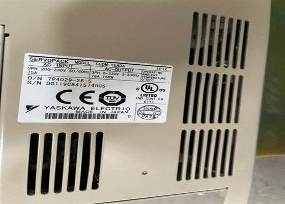 SGDM-1EADA Yaskawa Brand New Industrial Servo Drives Originele