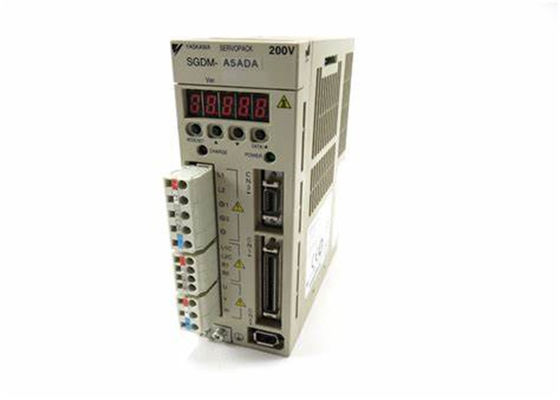 Yaskawa SGDM-A5ADA AC Servo Versterker Brand New In Original Box