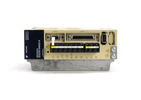 Yaskawa 600Hz Frequentie Industriële Servo Drives SGDS ¥ 04A01A