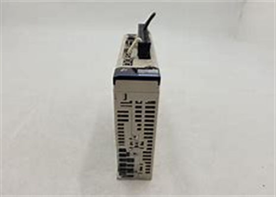 Yaskawa 750W AC Servo Drives SGD7S-1R6A20A Nieuw in originele doos