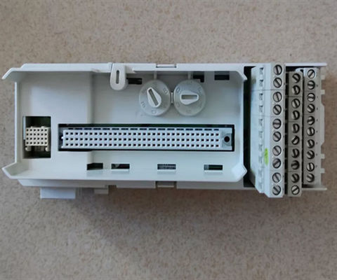 ABB 3BSE013230R1 Compacte beëindigingsmodule MTU TU810V1