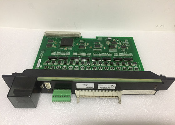 GE IC697 MDL750G 24/48 Volt DC 0,5 Ampere Output Module voor de GE Fanuc 90-70 Series PLC.