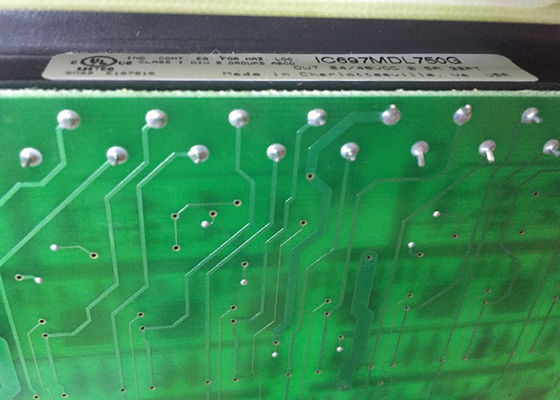 GE IC697 MDL750G 24/48 Volt DC 0,5 Ampere Output Module voor de GE Fanuc 90-70 Series PLC.