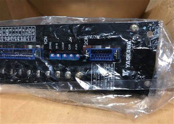Yaskawa CACR-SR5AB2ERY105 ServoPack Servo Drives Nieuwe doos