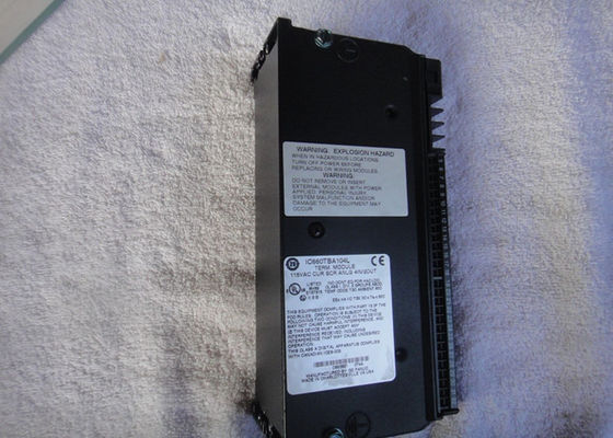 De IC660TBA104 terminal assembly is een GE Fanuc terminal met 4 ingangen en 2 uitgangscircuits