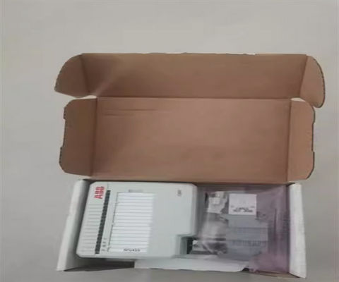 SA811F 3BDH000013R1 DC UPS stroomvoorziening binnen een bereik van -10 °C tot 60 °C