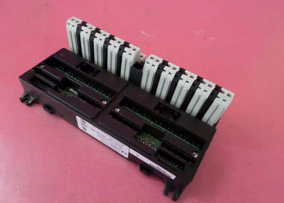 Het GE Fanuc IC670CHS002 terminalblok is een I/O-terminalblok met boxterminals