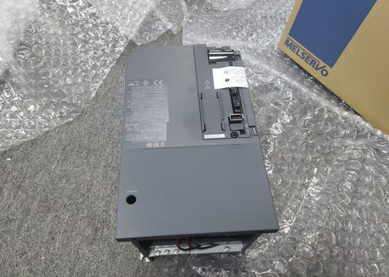 Mitsubishi 3-fase AC Servo Driver MR-J3-700B 7KW Motorversterker in besturingssysteem NUWE