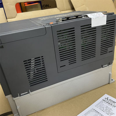 MITSUBISHI MR-J4 Industrial Servo Drive 7 kW stroomvoorziening voor nauwkeurige besturing
