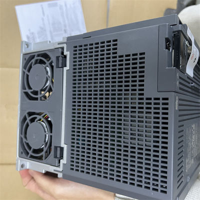 MITSUBISHI MR-J4 Industrial Servo Drive 7 kW stroomvoorziening voor nauwkeurige besturing