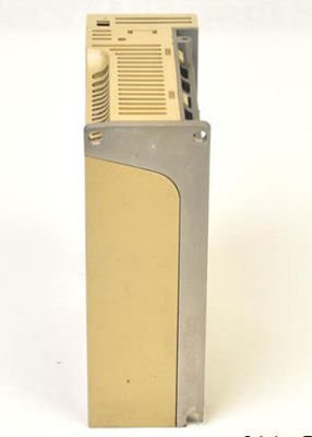 Yaskawa Industrial Servo Drives SGD-02AS 200 W Nominale capaciteit 200-230 VAC, 60 Hz Input