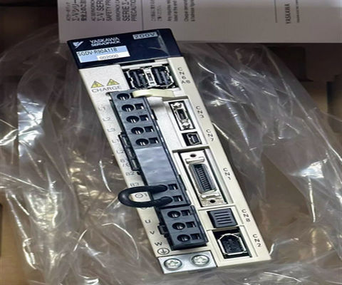 Yaskawa SGD-08AH AC SERVO AMPLIFIER 200-230V 11/4.1A 50/60HZ nieuw