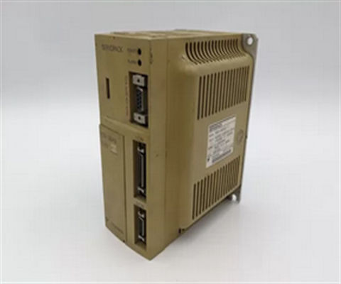 Nieuwe Yaskawa Servo Motor Motor SGD-08ASY25 AC Servo Versterker