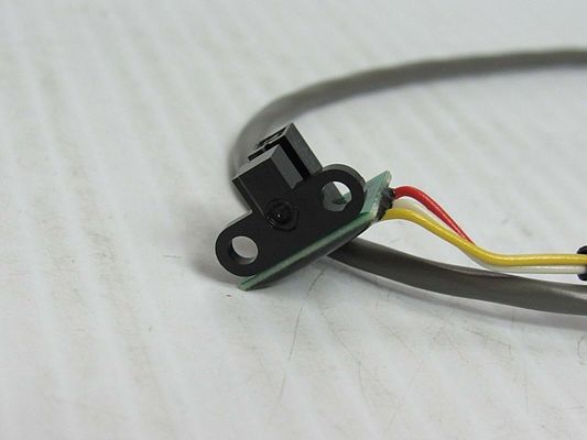 AC M01Z08A Foto-elektrische batterij met continu koppel voor duurzame prestaties in de industrie
