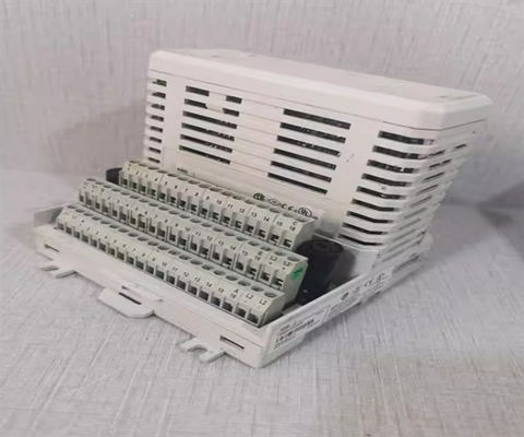 ABB AO895 3BSC690087R1 Analoge uitslag HART 8 ch besturingsmodule
