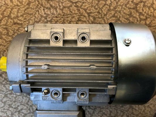 LENZE MDERAXX-080-13J Nominale stroom 1,5A Industriële servo aandrijvingen